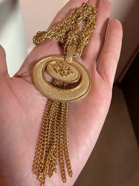 Avon Vintage 1970's Matte Gold Modernist brutalist Long Necklace 24 inch